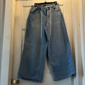 Wild Fable NWOT Relaxed Fit Light Blue Jeans